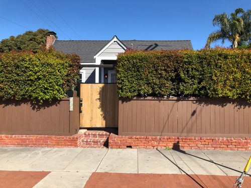 736 W Micheltorena St, Santa Barbara, CA, 93101-4112 | Card Image