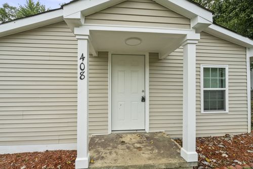 408 W Mcglothlin St, Portland, TN, 37148-1118 | Card Image