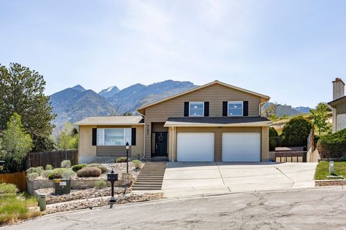 7351 Chestnut Cir, Cottonwood Heights, UT, 84121-4408 | Card Image
