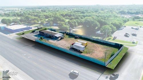 1699 N Treadaway Blvd, Abilene, TX, 79601-3050 | Card Image