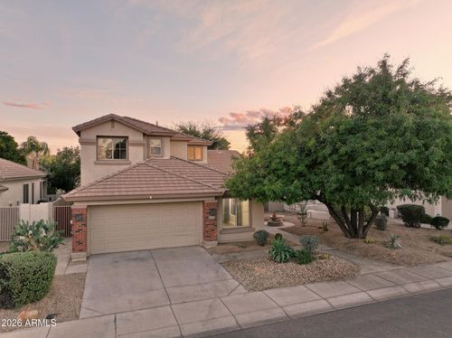 563 E Krista Way, Tempe, AZ, 85284-1452 | Card Image