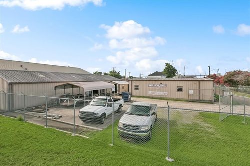 405 Texaco Ln, Harvey, LA, 70058-2871 | Card Image