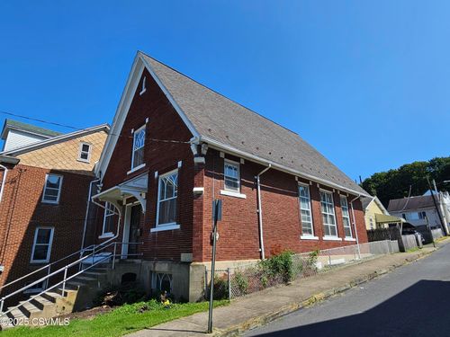 818 W Pine St, Coal Township, PA, 17866-2706 | Card Image
