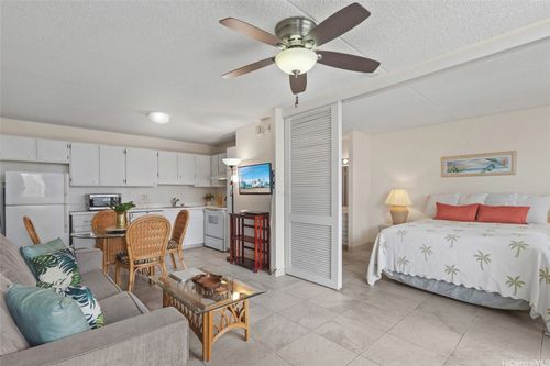 1114-2240 Kuhio Ave, Honolulu, HI, 96815-2810 | Card Image