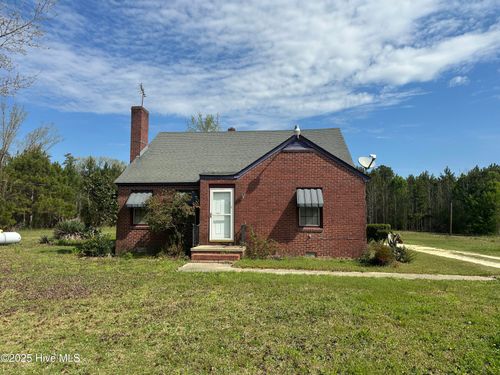 674 Hancock Rd, Shannon, NC, 28386-8762 | Card Image