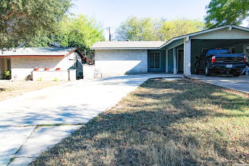1031 Fabulous Dr, San Antonio, TX, 78213-1307 | Card Image