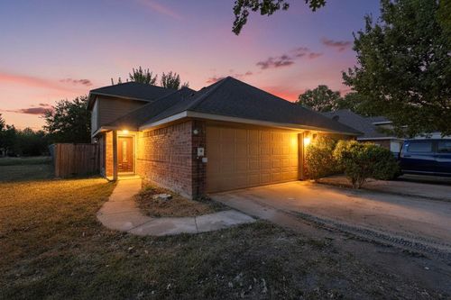 2760 Pike Dr, Lancaster, TX, 75134-2700 | Card Image