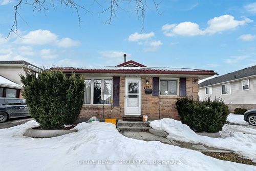 upper-1394 Basswood Rd, London, ON, N5V3T3 | Card Image