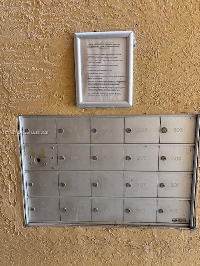 APT-101 - 4190 San Marino Blvd, Condo with 2 bedrooms, 2 bathrooms and null parking in West Palm Beach FL | Image 35