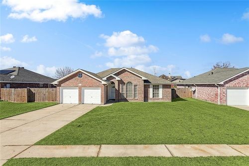 85 Moss Dr, La Place, LA, 70068-6453 | Card Image