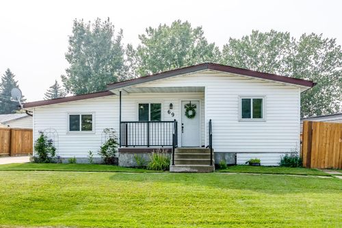 69 Spring Dale Circle Se, Airdrie, AB, T4A1P3 | Card Image