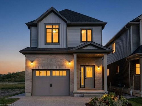 12 Cadence Common, Cambridge, ON, N3C1A5 | Card Image