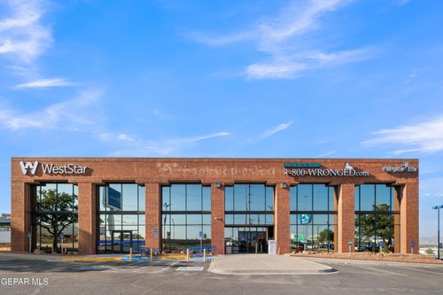 102-8340 Gateway Boulevard E, El Paso, TX, 79907 | Card Image