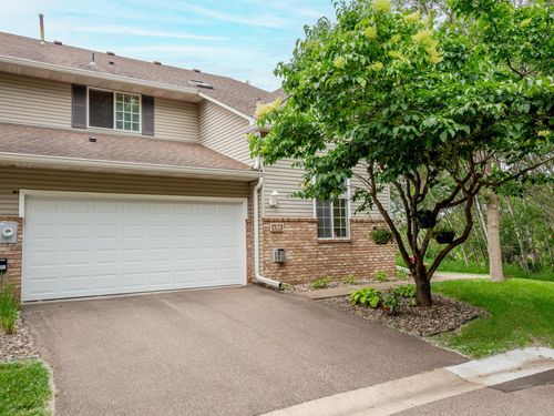 6388 Tahoe Rd, Woodbury, MN, 55125-3833 | Card Image