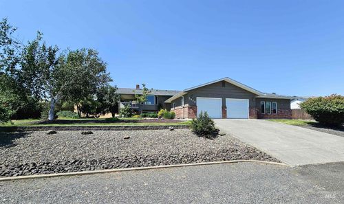 2950 24th St, Clarkston, WA, 99403-1627 | Card Image