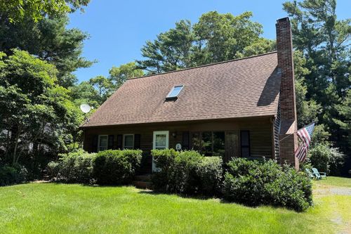 729 Old Barnstable Rd, Teaticket, MA, 02536-4933 | Card Image