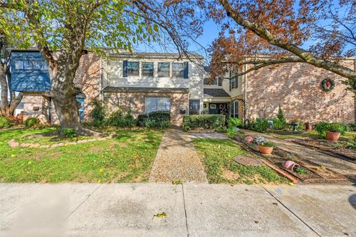 1682 Choteau Cir, Grapevine, TX, 76051-2749 | Card Image