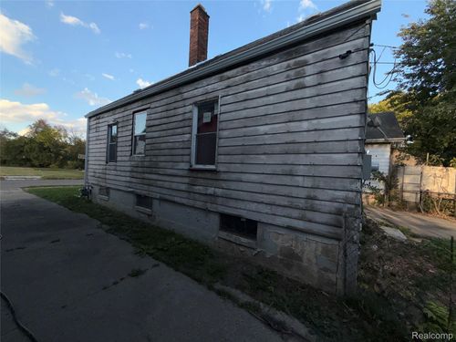 13894 Tacoma St, Detroit, MI, 48205-1846 | Card Image