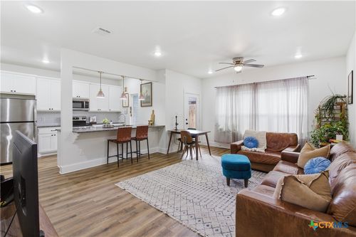 1960 Royal Loop, Belton, TX, 76513-4665 | Card Image
