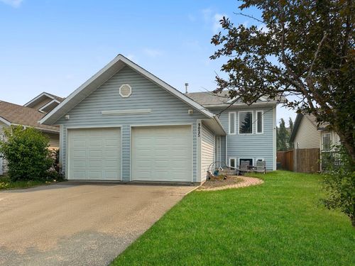 9025 60a Ave, Grande Prairie, AB, T8W2N4 | Card Image