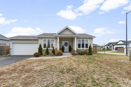 54 Chad St, Petawawa, ON, K8H0G8 | Card Image