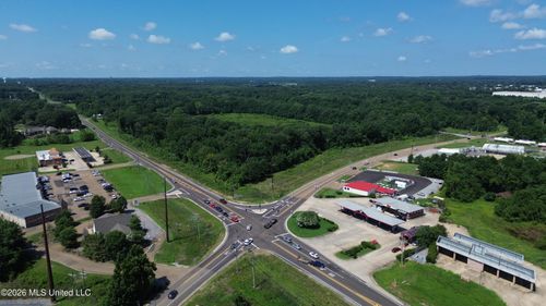 1725 Highway 51, Madison, MS, 39110 | Card Image