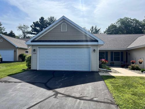 1020 Charles Wright Drive, WAUPACA, WI, 54981 | Card Image