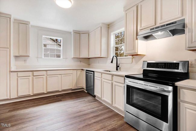Kitchen | Image 4