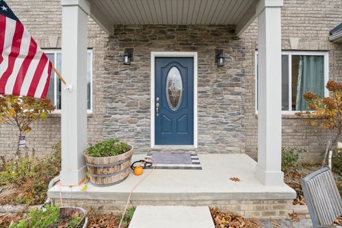 126 Parker Ln, Ortonville, MI, 48462-8978 | Card Image