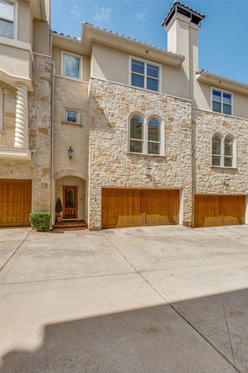3-3907 Cole Avenue, Dallas, TX, 75204 | Card Image