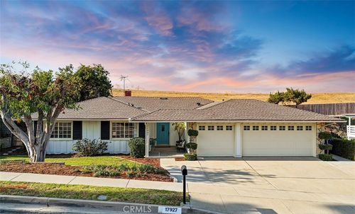 17927 Nearbank Dr, Rowland Heights, CA, 91748-4245 | Card Image