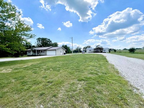 820 Autumnwood Rd, Ash Flat, AR, 72513-9459 | Card Image