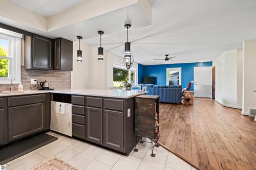 7181 Cherrywood Ct, Traverse City, MI, 49686-1814 | Card Image