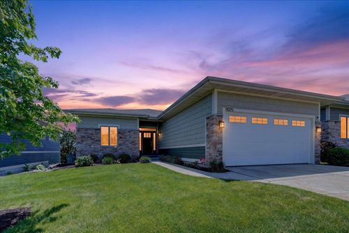 9025 Royal Oaks Circle, Madison, WI, 53593 | Card Image