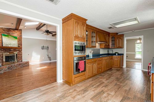 4376 Blecker Dr, Baton Rouge, LA, 70809-2300 | Card Image