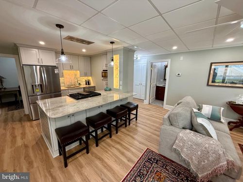b-110 Annapolis St, ANNAPOLIS, MD, 21401-1378 | Card Image