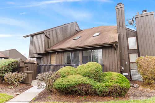 338 Westgate Dr, Edison, NJ, 08820-1169 | Card Image