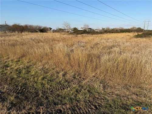 12 W Oaks, Victoria, TX, 77905 | Card Image