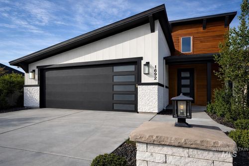 1962 E Presidential Dr, Meridian, ID, 83642 | Card Image