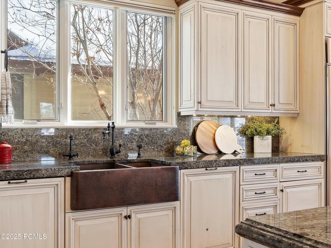 5932 E Big Horn Pkwy, Home with 7 bedrooms, 6 bathrooms and null parking in Eden UT | Image 16
