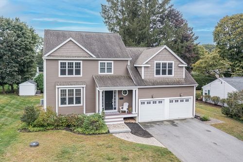9 Flynn St, Natick, MA, 01760-1701 | Card Image