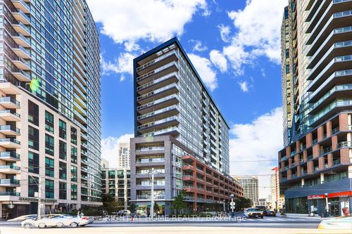 208-15 Bruyeres Mews, Toronto, ON, M5V0A7 | Card Image