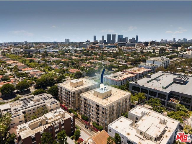 UNIT-406 - 318 N Maple Dr, Condo with 2 bedrooms, 3 bathrooms and 2 parking in Beverly Hills CA | Image 45