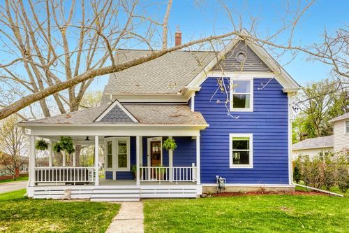 1018 7th St S, Stillwater, MN, 55082-5722 | Card Image