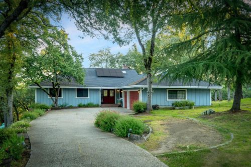 19048 Swallow Way, Penn Valley, CA, 95946 | Card Image