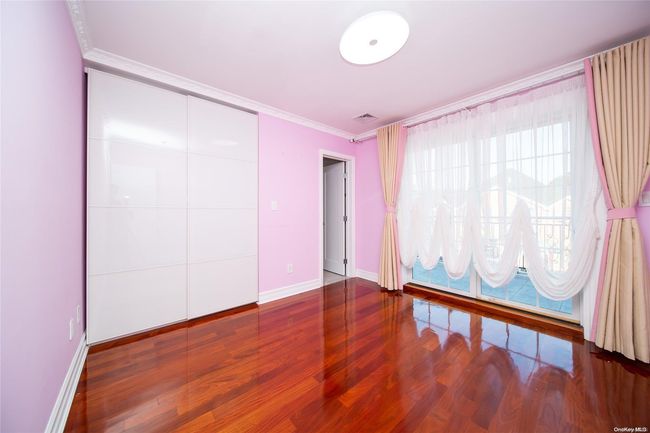 26-25 211 Th St, House other with 5 bedrooms, 7 bathrooms and null parking in Bayside NY | Image 20