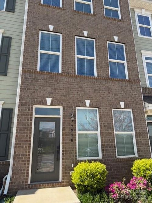 4958 Old Pineville Rd, Charlotte, NC, 28217-2161 | Card Image