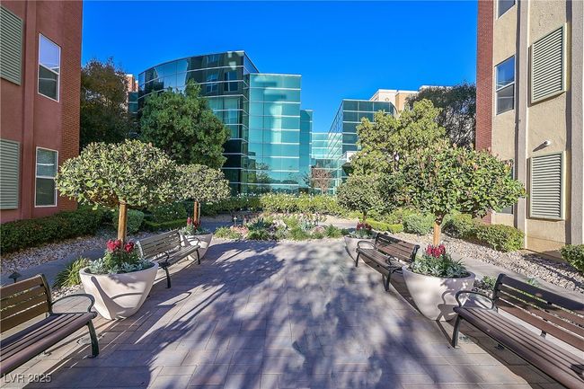 428 - 62 E Serene Ave, Condo with 2 bedrooms, 2 bathrooms and null parking in Las Vegas NV | Image 30