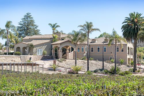1956 Cambridge Way, Santa Maria, CA, 93454-9686 | Card Image