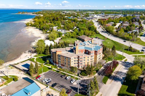 404-16 Raglan St, Collingwood, ON, L9Y4Y2 | Card Image